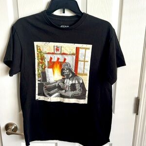 Mens Star‎ Wars shirt size medium